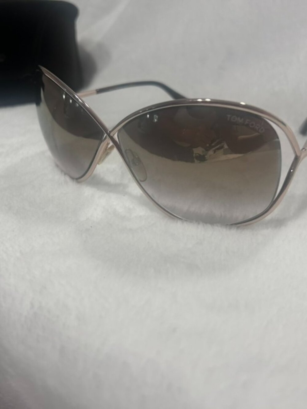Gold Tom Ford - Butterfly lens!
